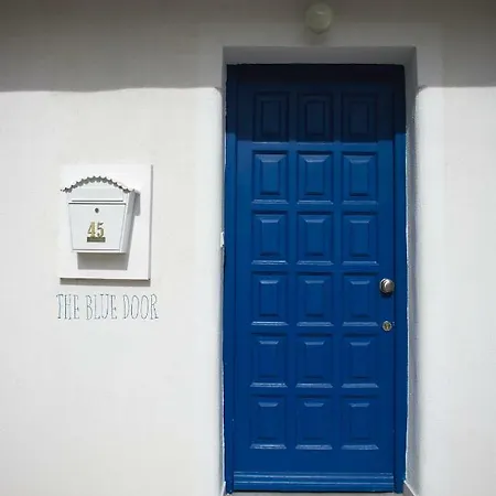 Vakantiehuis The Blue Door Lixouri